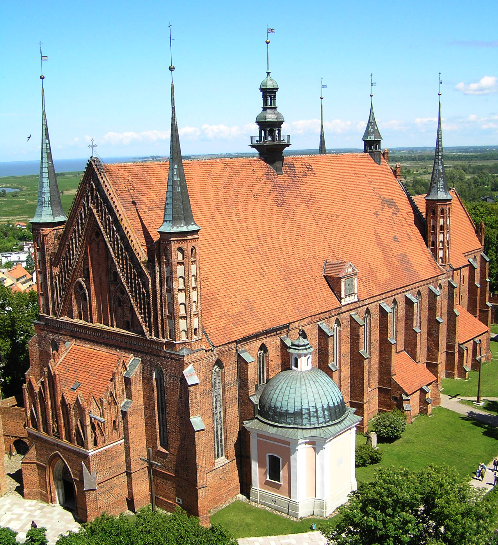 HQ Frombork Cathedral Wallpapers | File 969.78Kb