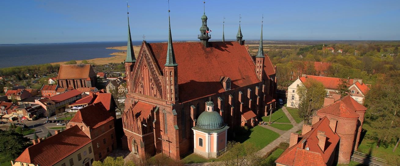 1309x543 > Frombork Cathedral Wallpapers