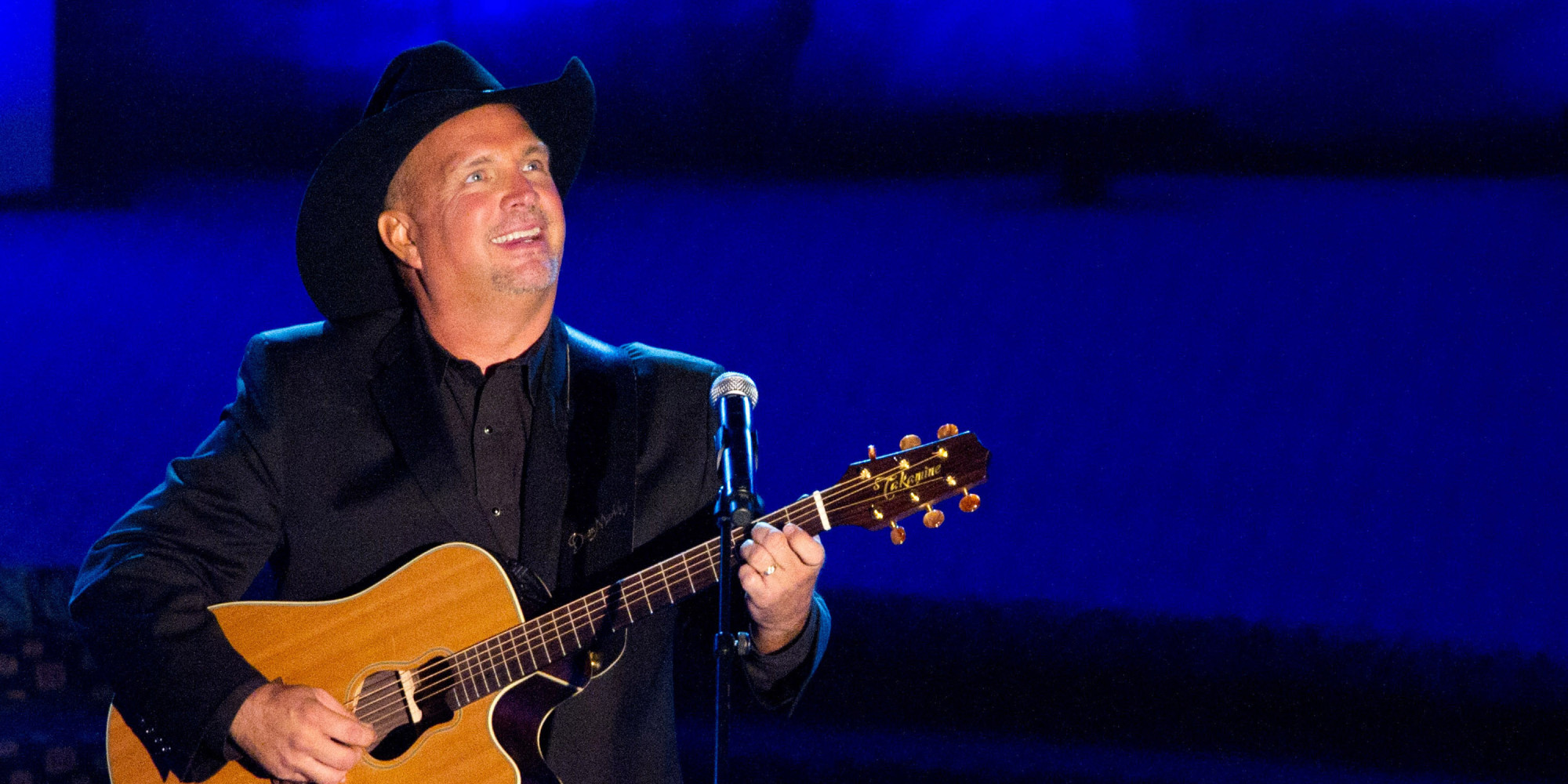 HD Quality Wallpaper | Collection: Music, 2000x1000 Garth Brooks