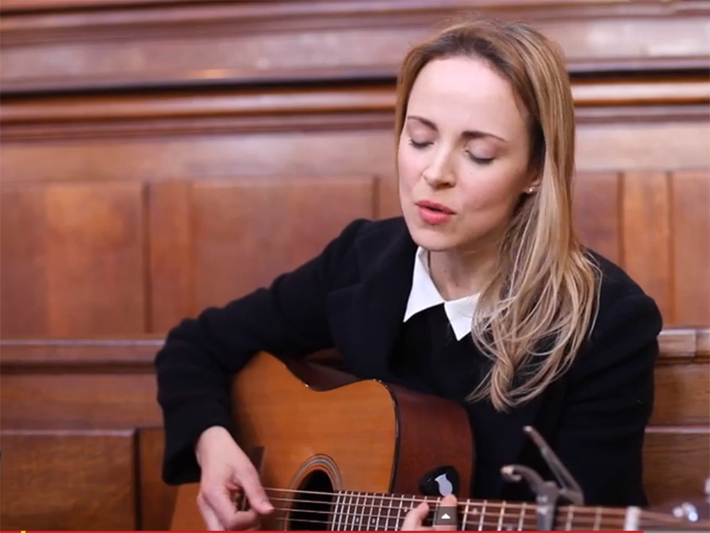 Images of Gemma Hayes | 1024x768