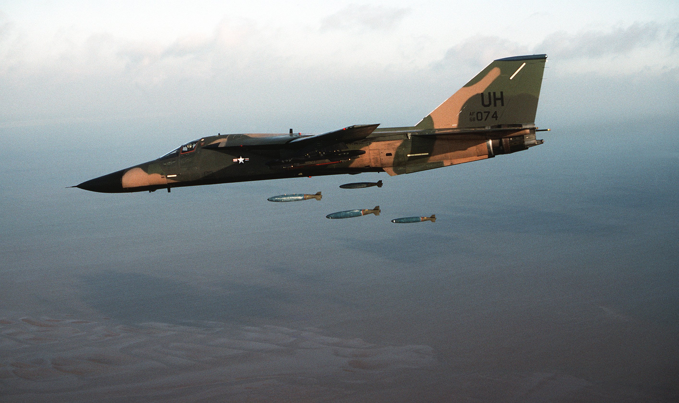 Amazing General Dynamics F-111 Aardvark Pictures & Backgrounds