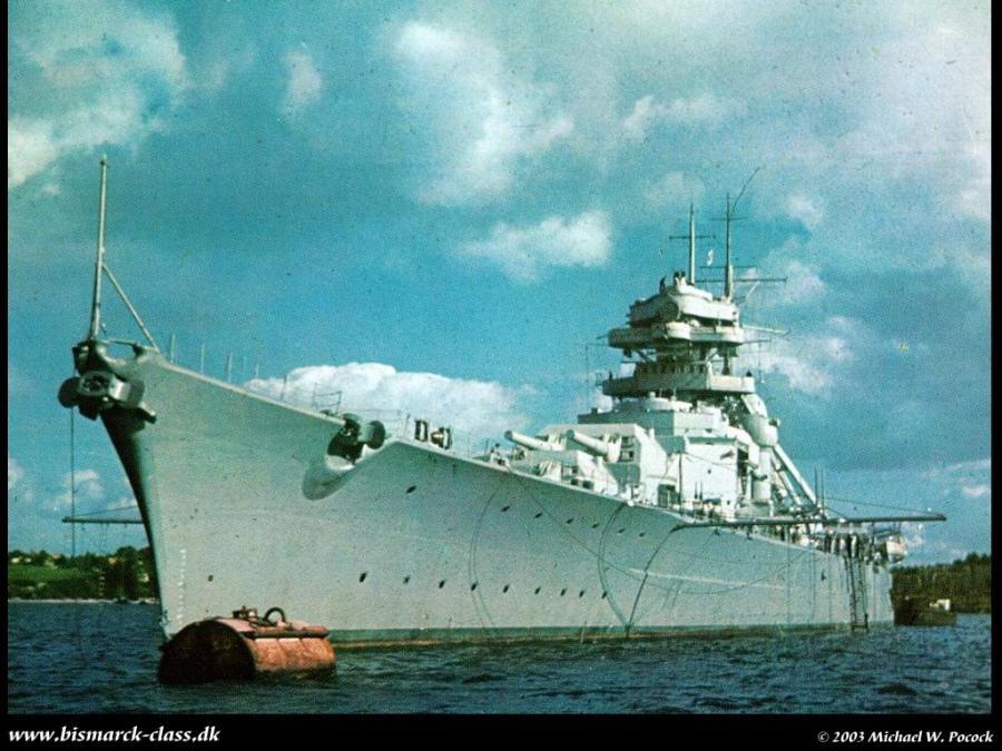 900x675 > German Battleship Bismarck Wallpapers