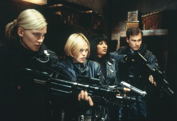 Images of Ghosts Of Mars | 622x424