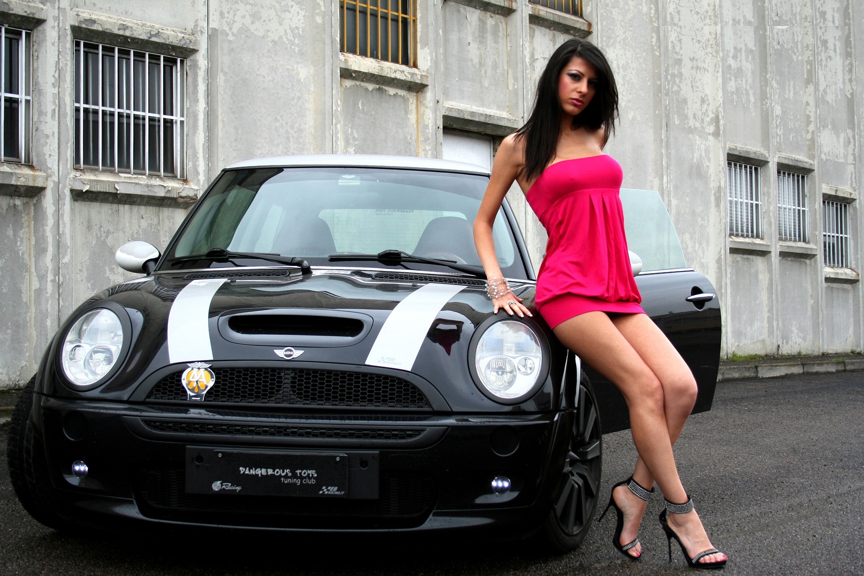 Girls & Cars Backgrounds on Wallpapers Vista