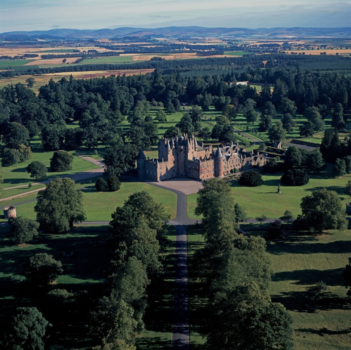 HD Quality Wallpaper | Collection: Man Made, 702x700 Glamis Castle