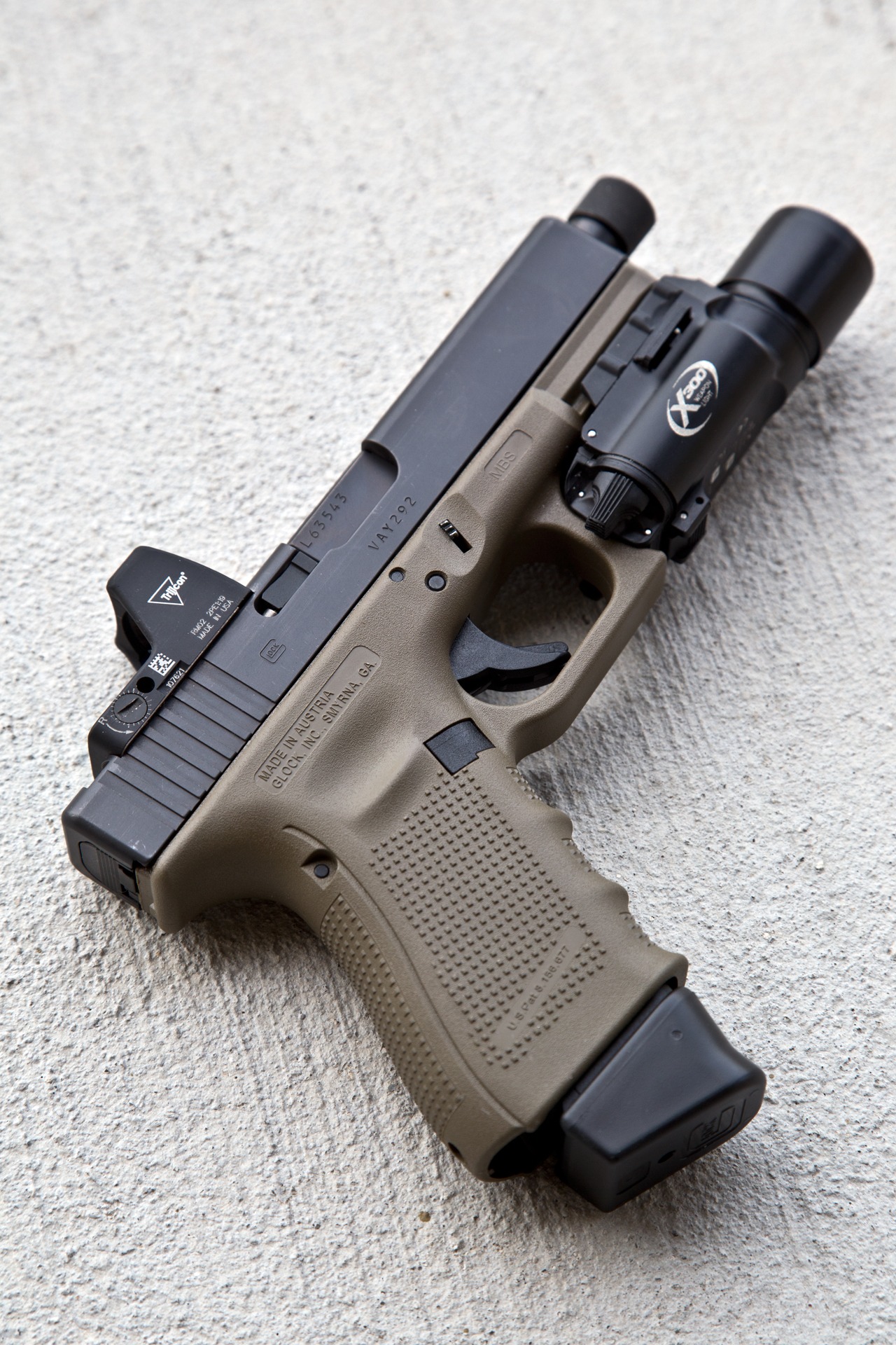Featured image of post Custom Glock 19 Wallpaper We have 49 amazing background pictures carefully picked by our community