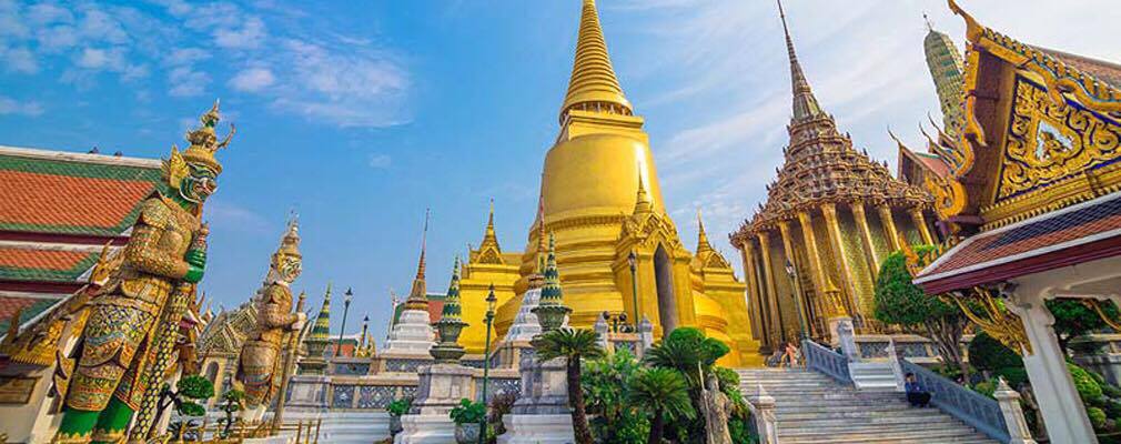Amazing Grand Palace Pictures & Backgrounds