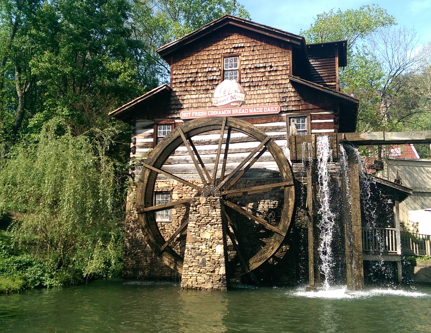 Amazing Grist Mill Pictures & Backgrounds