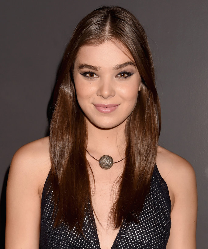 HD Quality Wallpaper | Collection: Celebrity, 684x821 Hailee Steinfeld