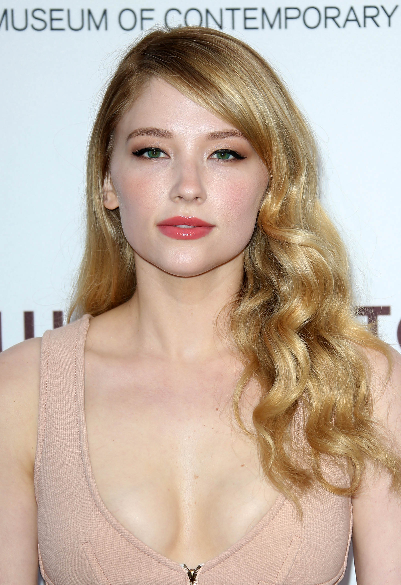 Haley Bennett Pics, Celebrity Collection