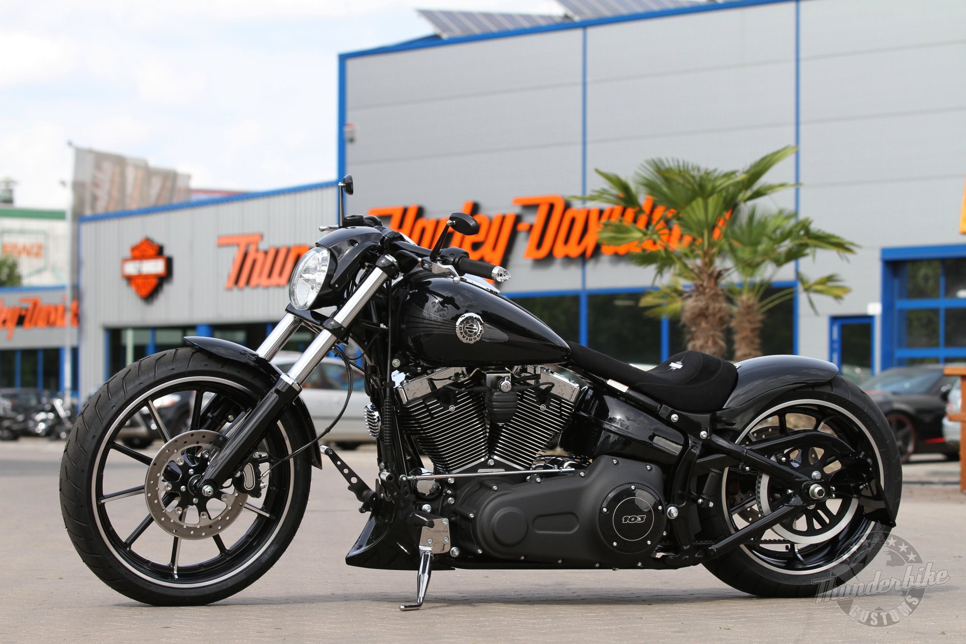 Harley-Davidson Breakout #8