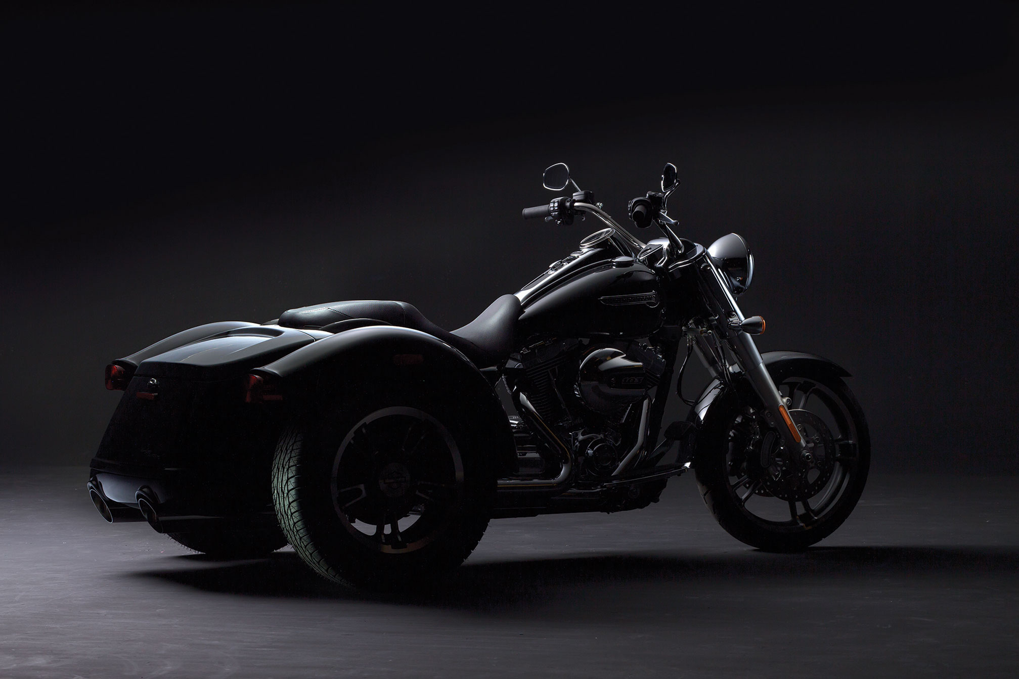 High Resolution Wallpaper | Harley-Davidson Freewheeler 2015x1343 px