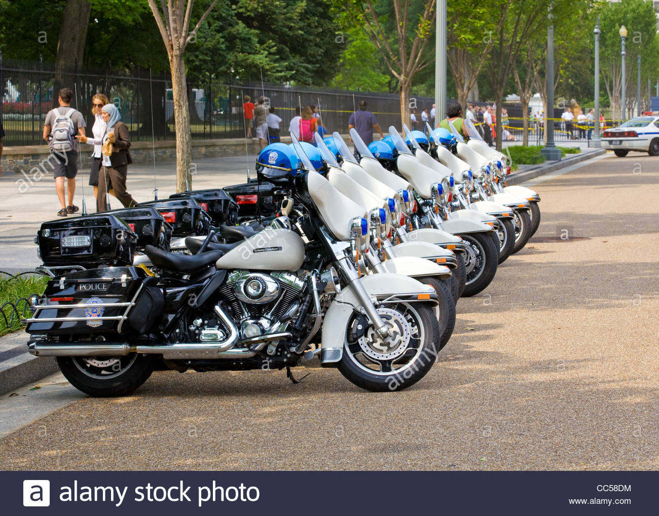 HQ Harley-Davidson Police Wallpapers | File 299.28Kb