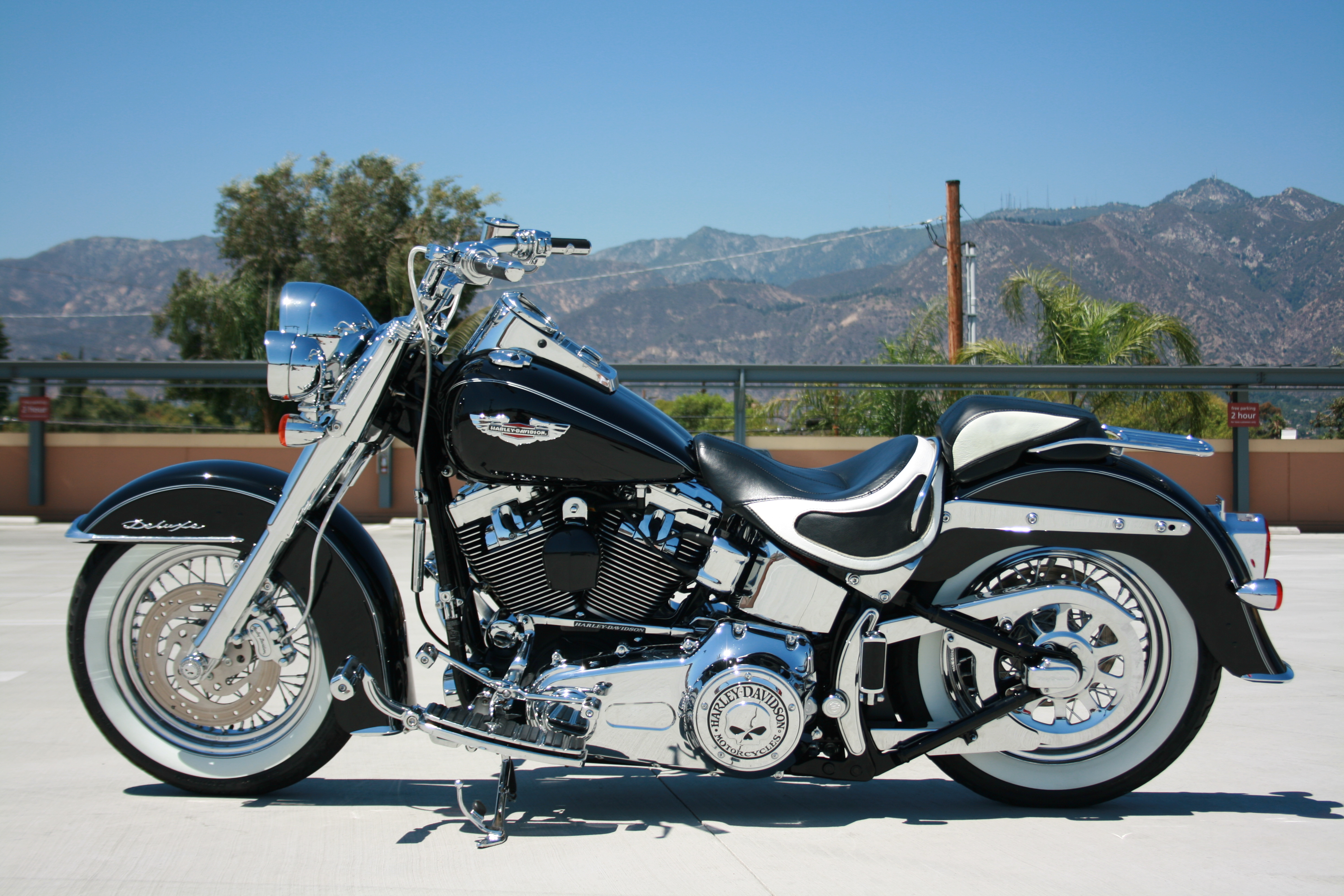 HD Quality Wallpaper | Collection: Vehicles, 3888x2592 Harley-davidson Softail Deluxe