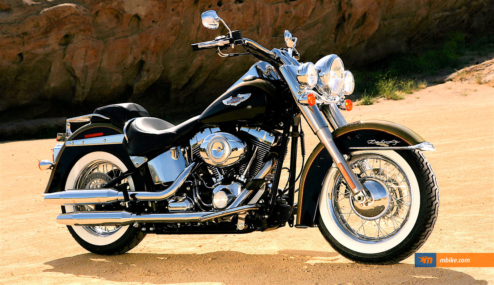 Nice Images Collection: Harley-davidson Softail Deluxe Desktop Wallpapers