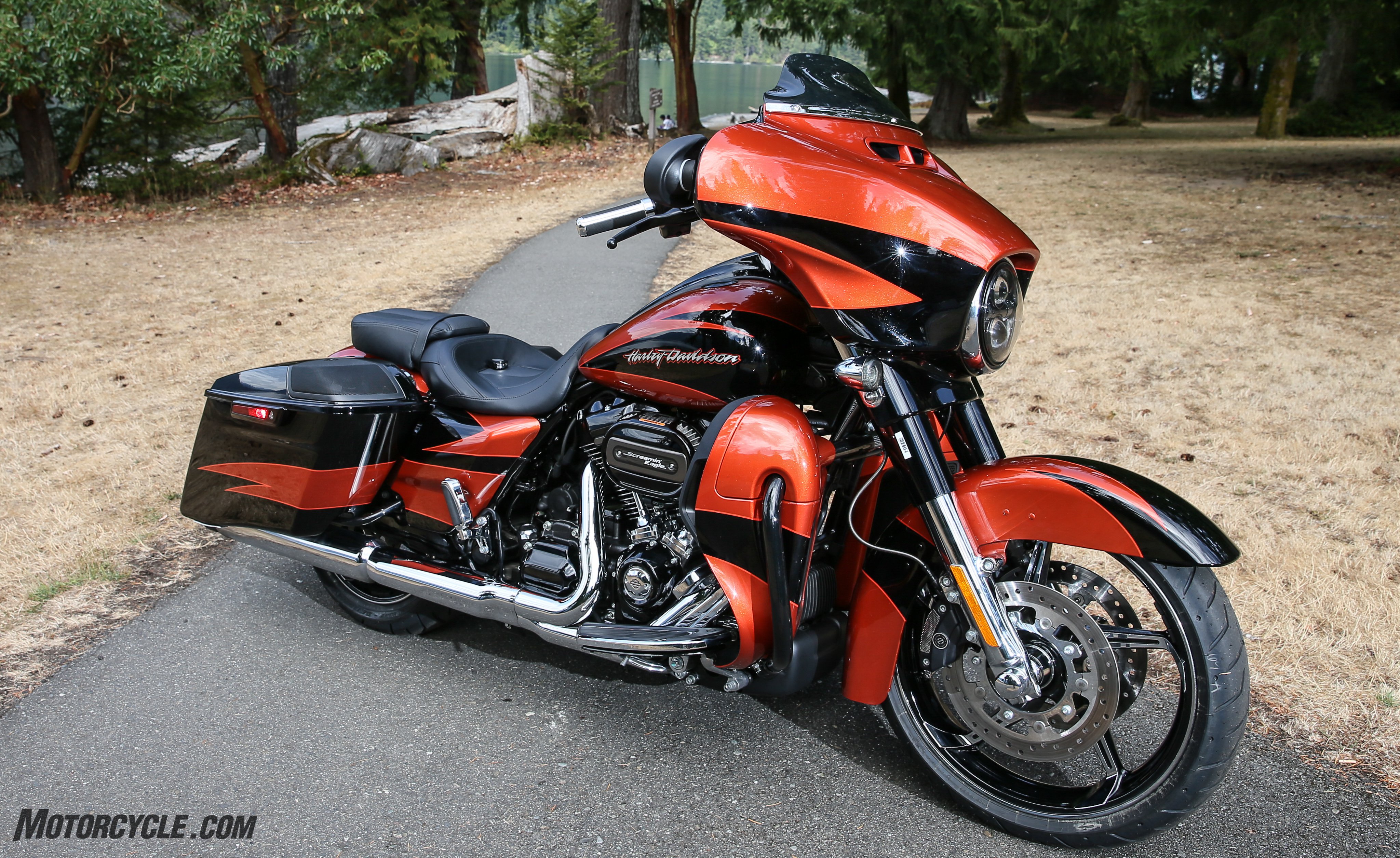 Harley-Davidson Street Glide High Quality Background on Wallpapers Vista