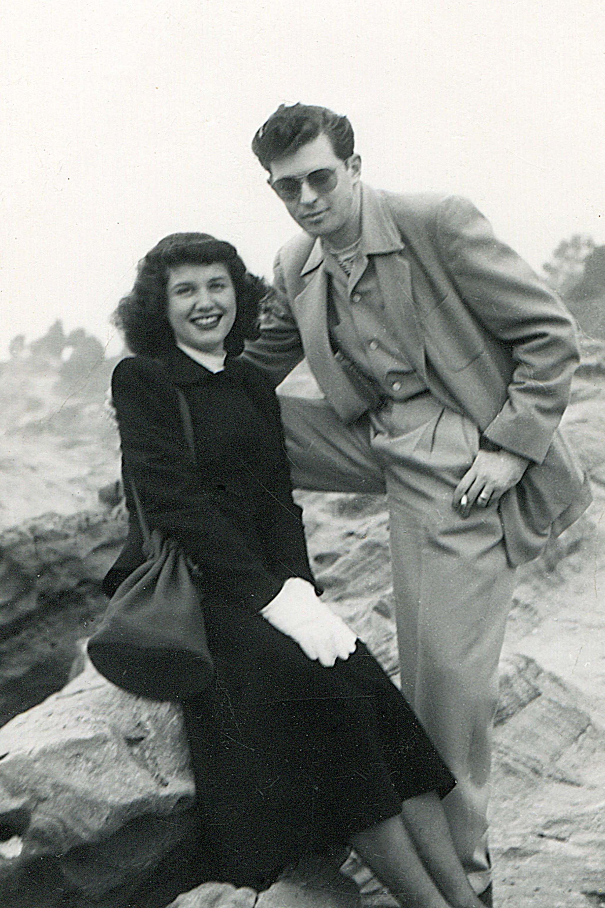 Harold And Lillian: A Hollywood Love Story #5