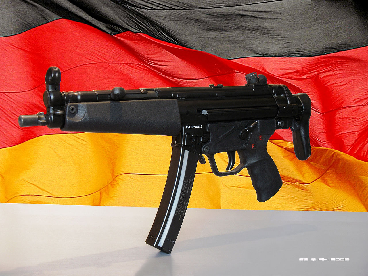 Heckler & Koch MP5 High Quality Background on Wallpapers Vista