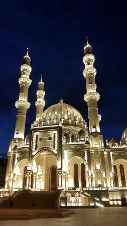 Heydar Mosque Backgrounds, Compatible - PC, Mobile, Gadgets| 253x450 px