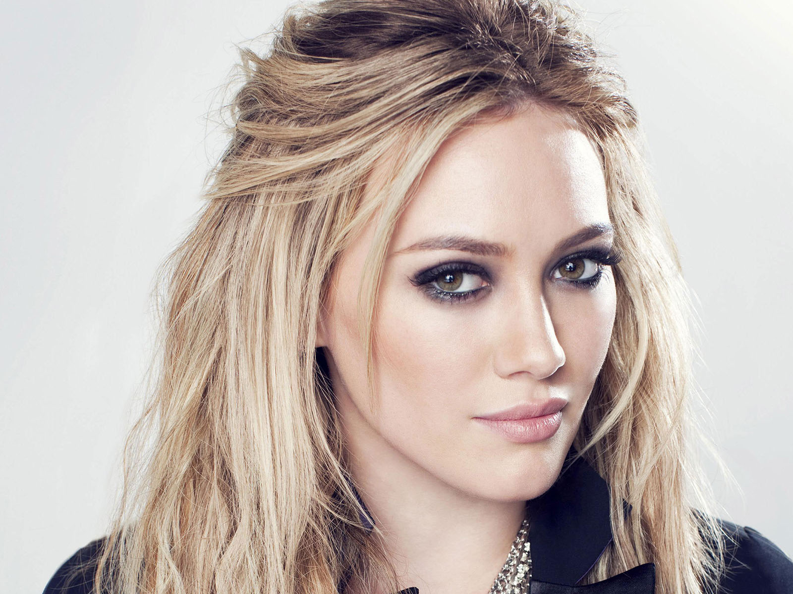 Hilary Duff Backgrounds on Wallpapers Vista