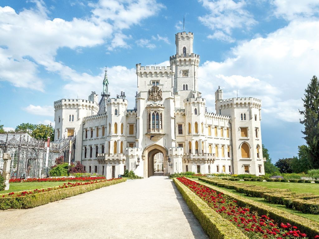 Amazing Hluboká Castle Pictures & Backgrounds