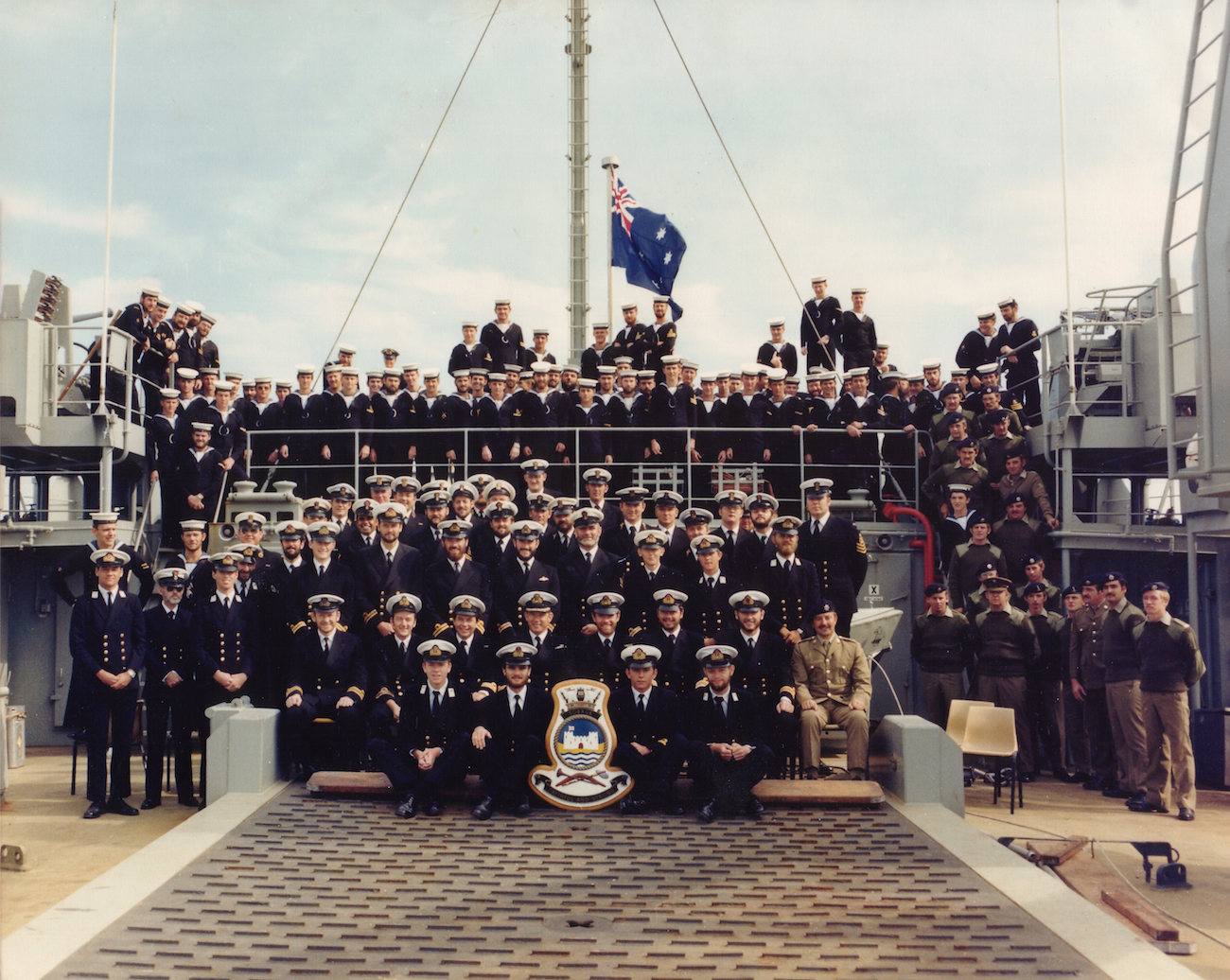 Amazing HMAS Tobruk (L50) Pictures & Backgrounds