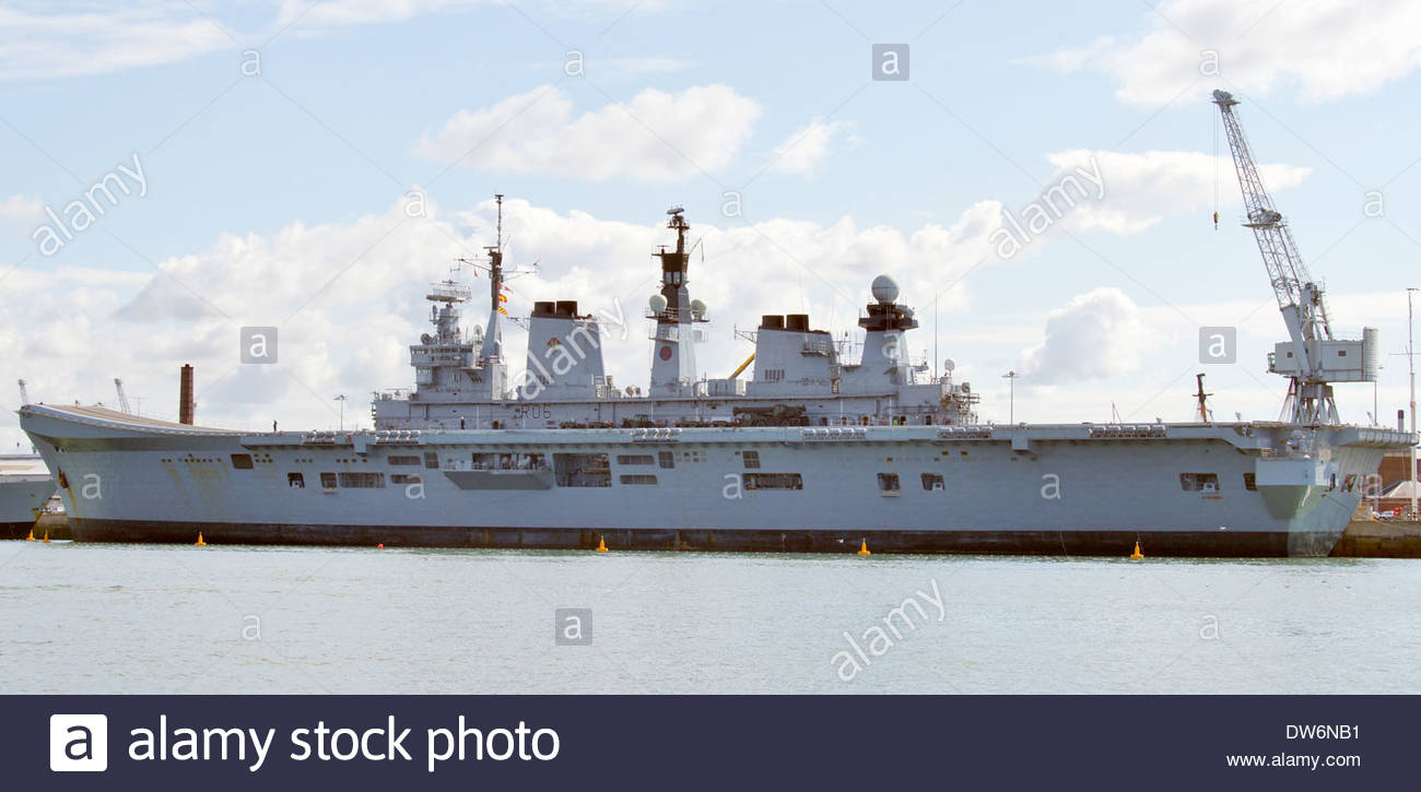 HMS Illustrious (R06) #16