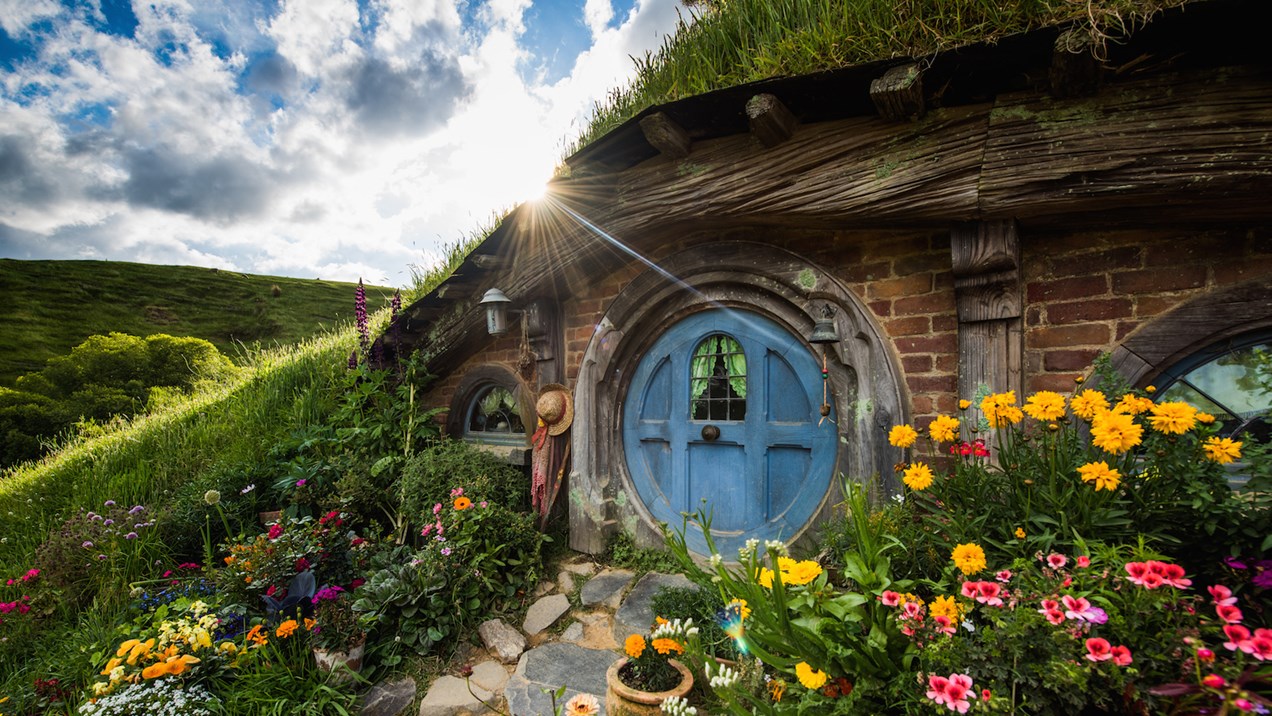 Amazing Hobbiton Pictures & Backgrounds