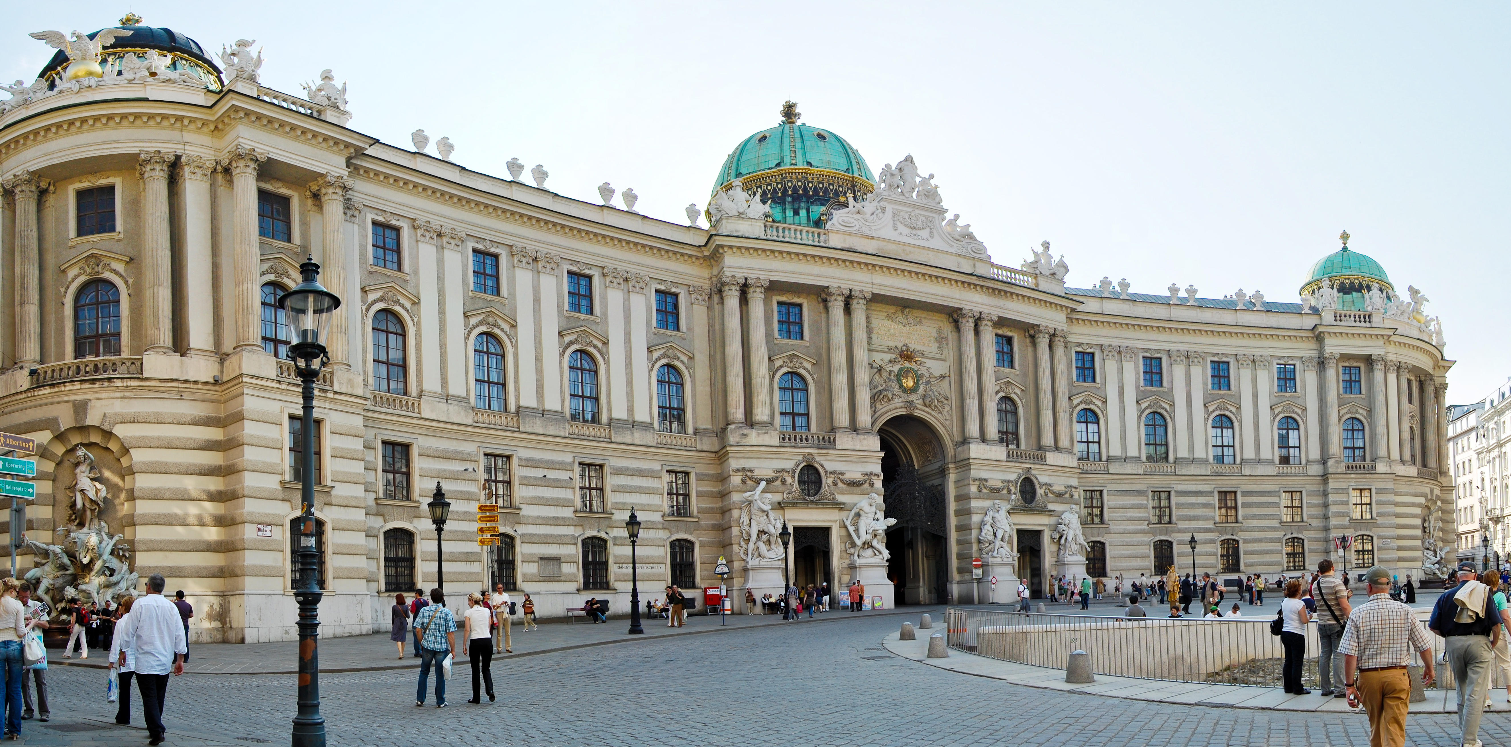 Австрия Вена дворец Хофбург