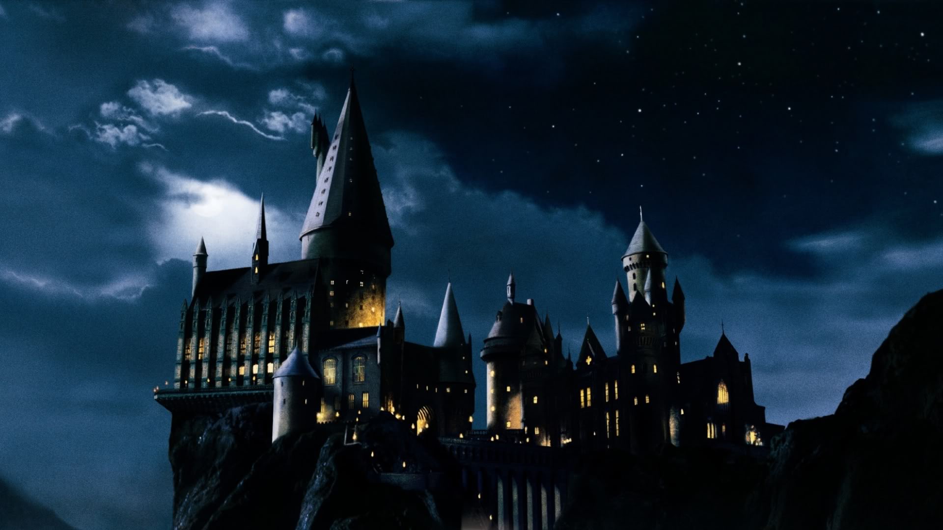 Amazing Hogwarts Castle Pictures & Backgrounds