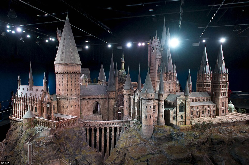 Hogwarts Castle #12