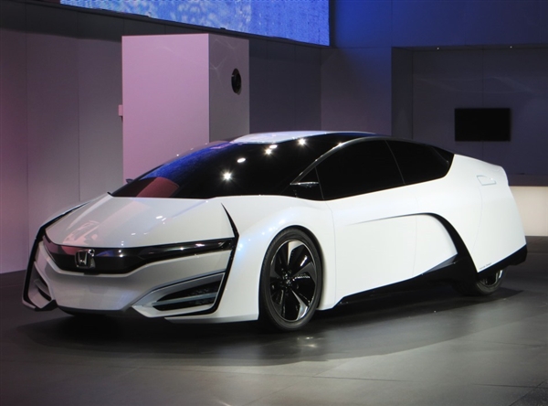 Honda FCEV Concept #18