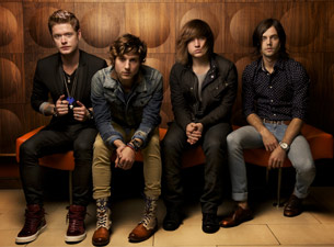 305x225 > Hot Chelle Rae Wallpapers