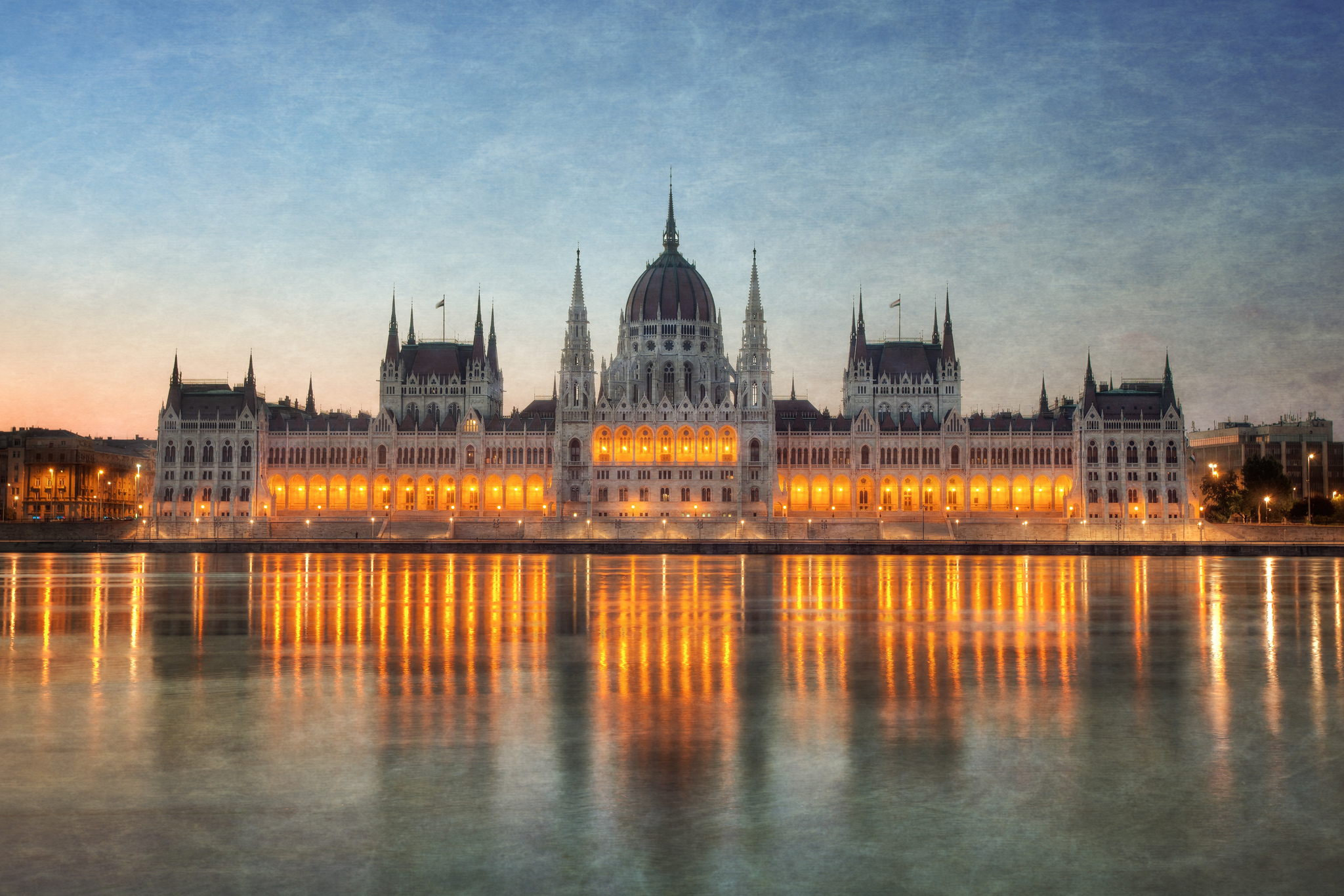 Nice Images Collection: Hungarian Parliament Building Desktop Wallpapers