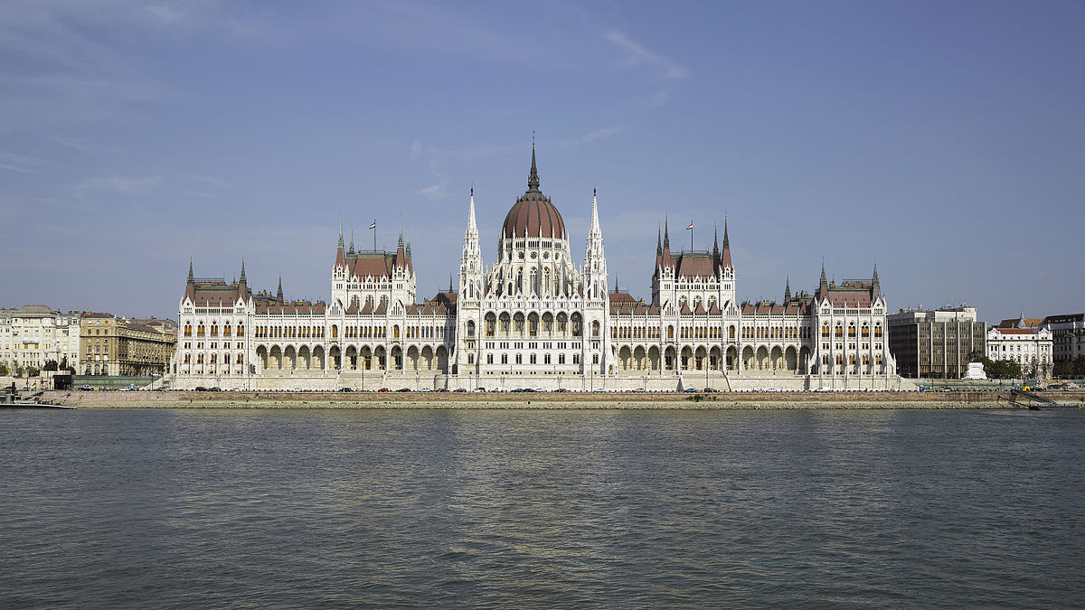 HQ Hungarian Parliament Building Wallpapers | File 178.43Kb