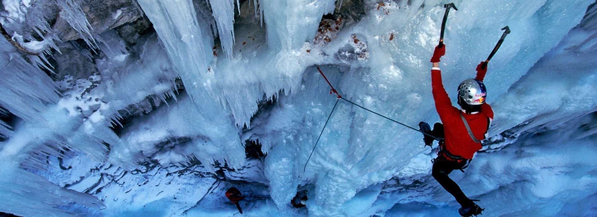 High Resolution Wallpaper | Ice Climbing 1920x700 px