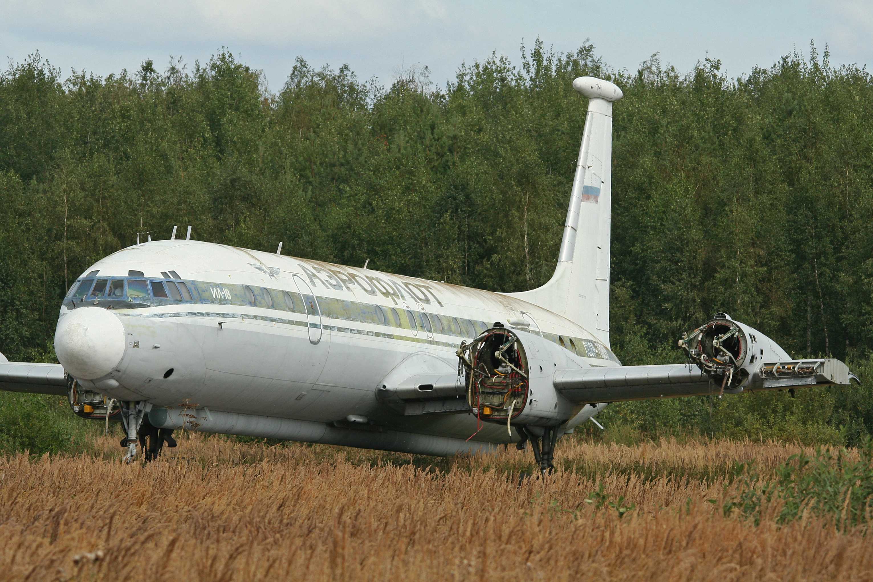 Ilyushin Il-22 #9
