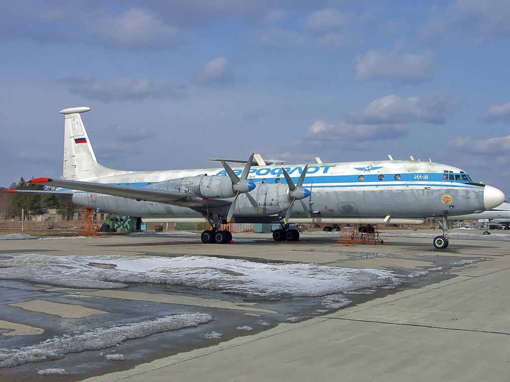 Ilyushin Il-22 #20