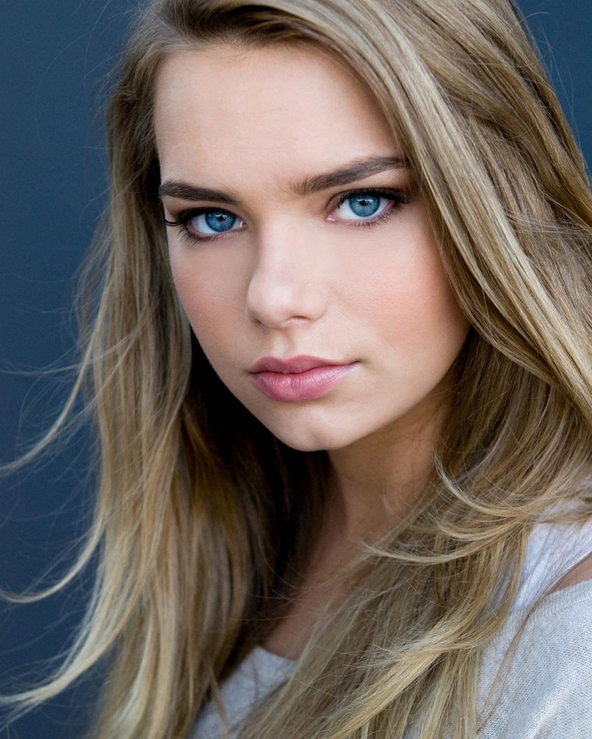 High Resolution Wallpaper | Indiana Evans 850x1062 px