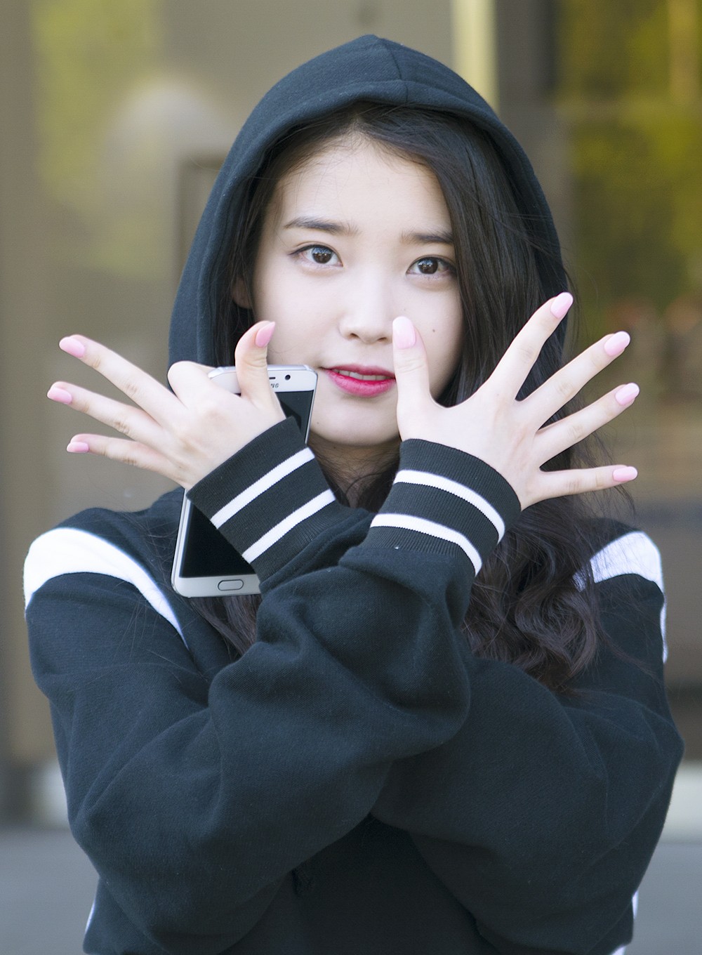 Amazing IU Pictures & Backgrounds