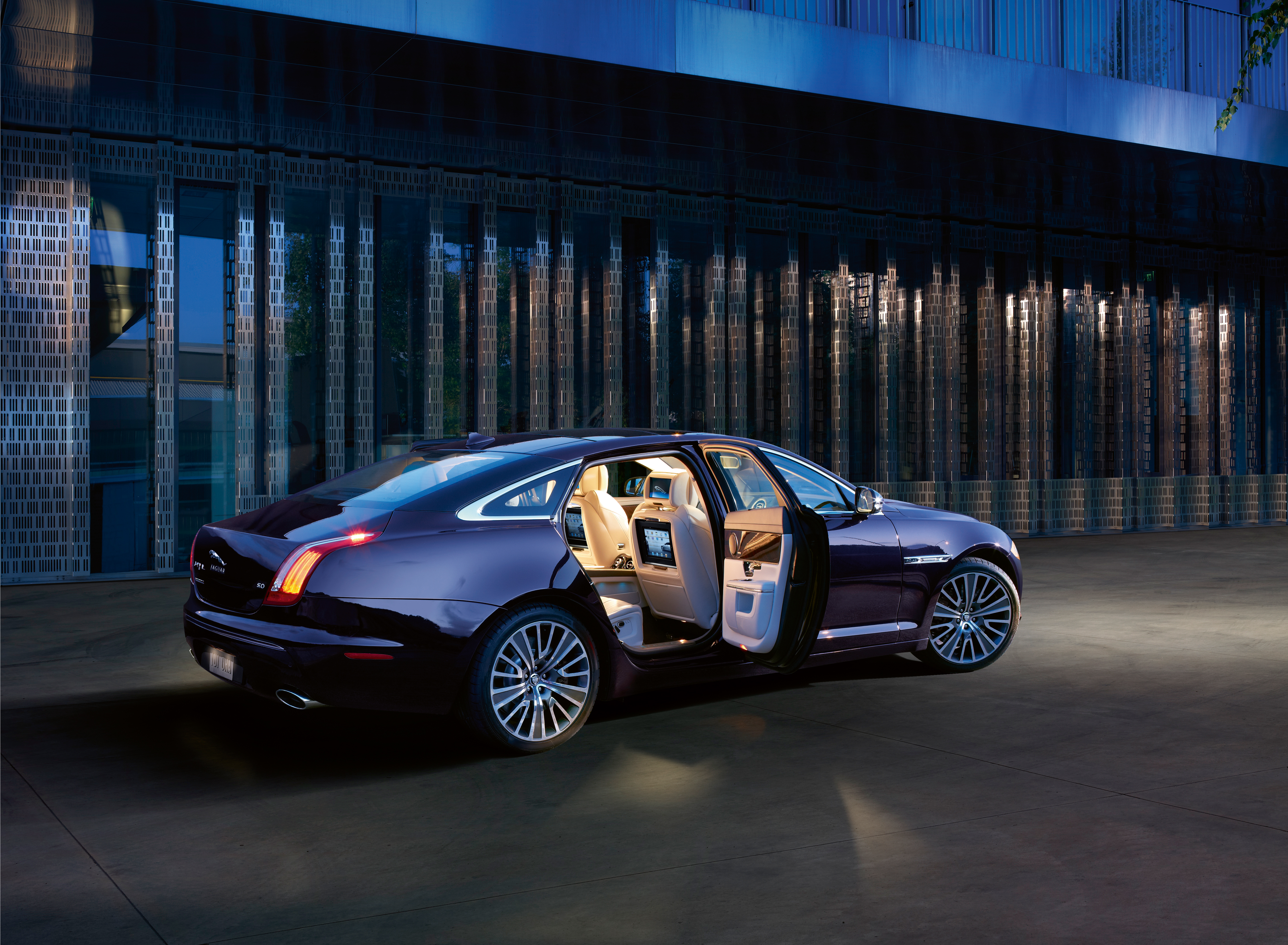 Jaguar XJ HD wallpapers, Desktop wallpaper - most viewed