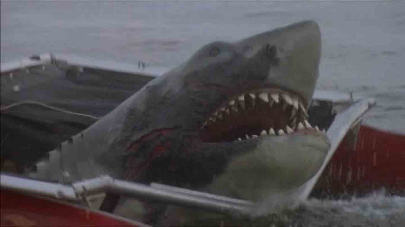 Jaws 2 #4