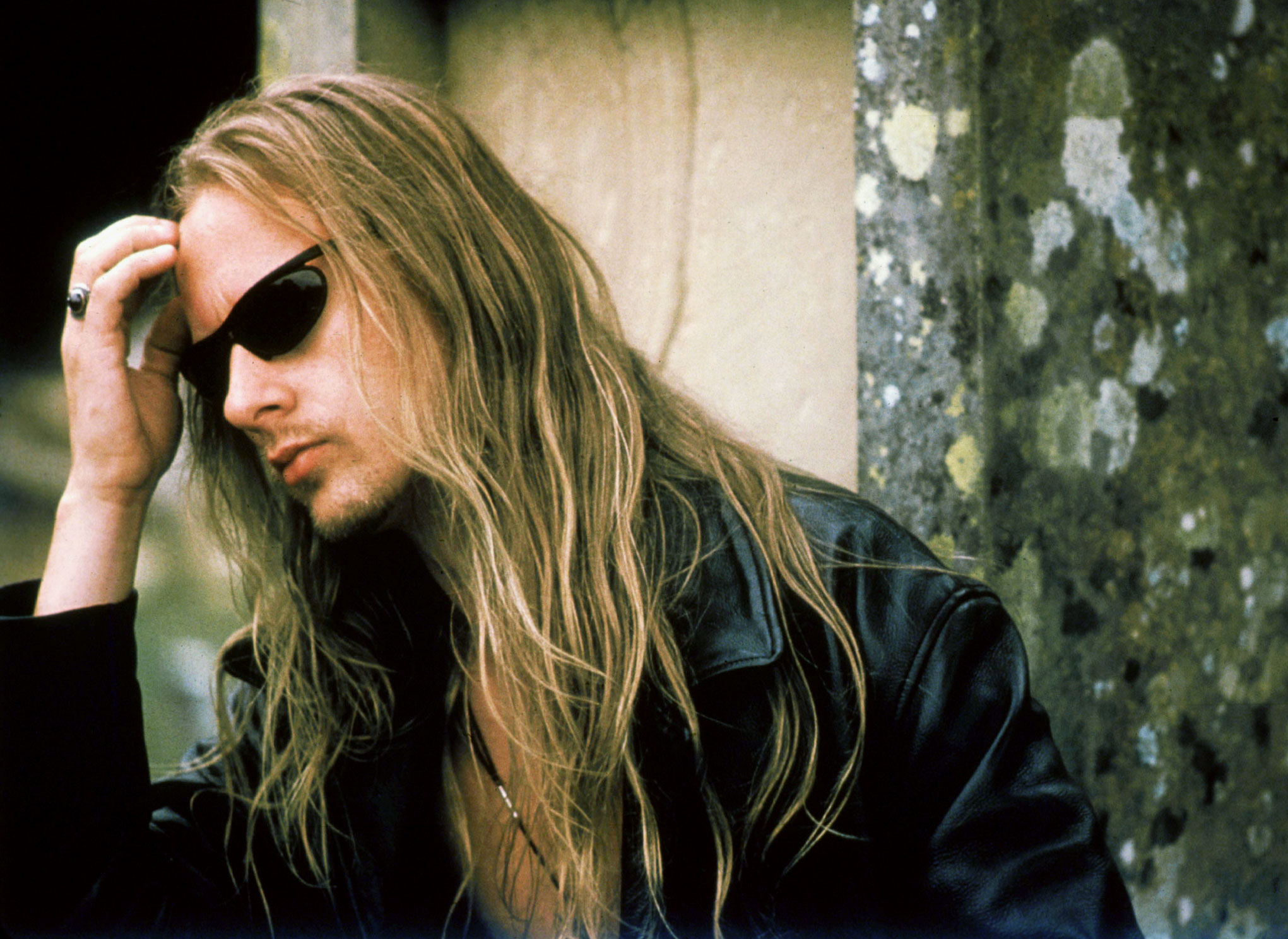 2041x1489 > Jerry Cantrell Wallpapers