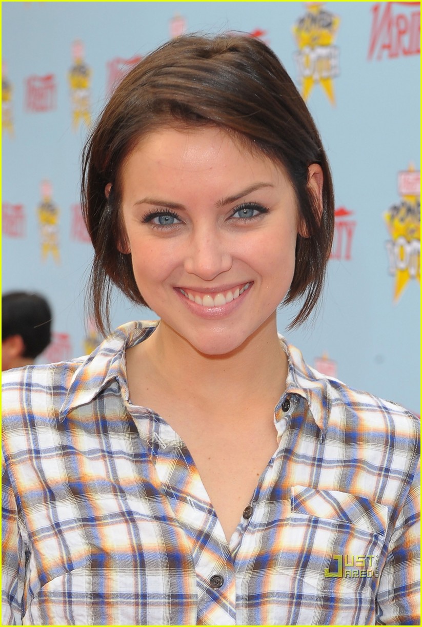 HD Quality Wallpaper | Collection: Celebrity, 823x1222 Jessica Stroup