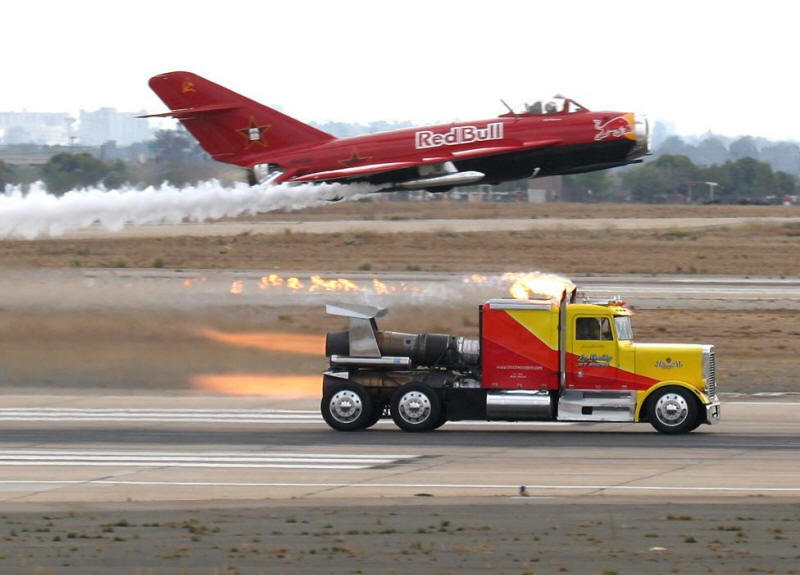 Images of Jet Truck | 800x575