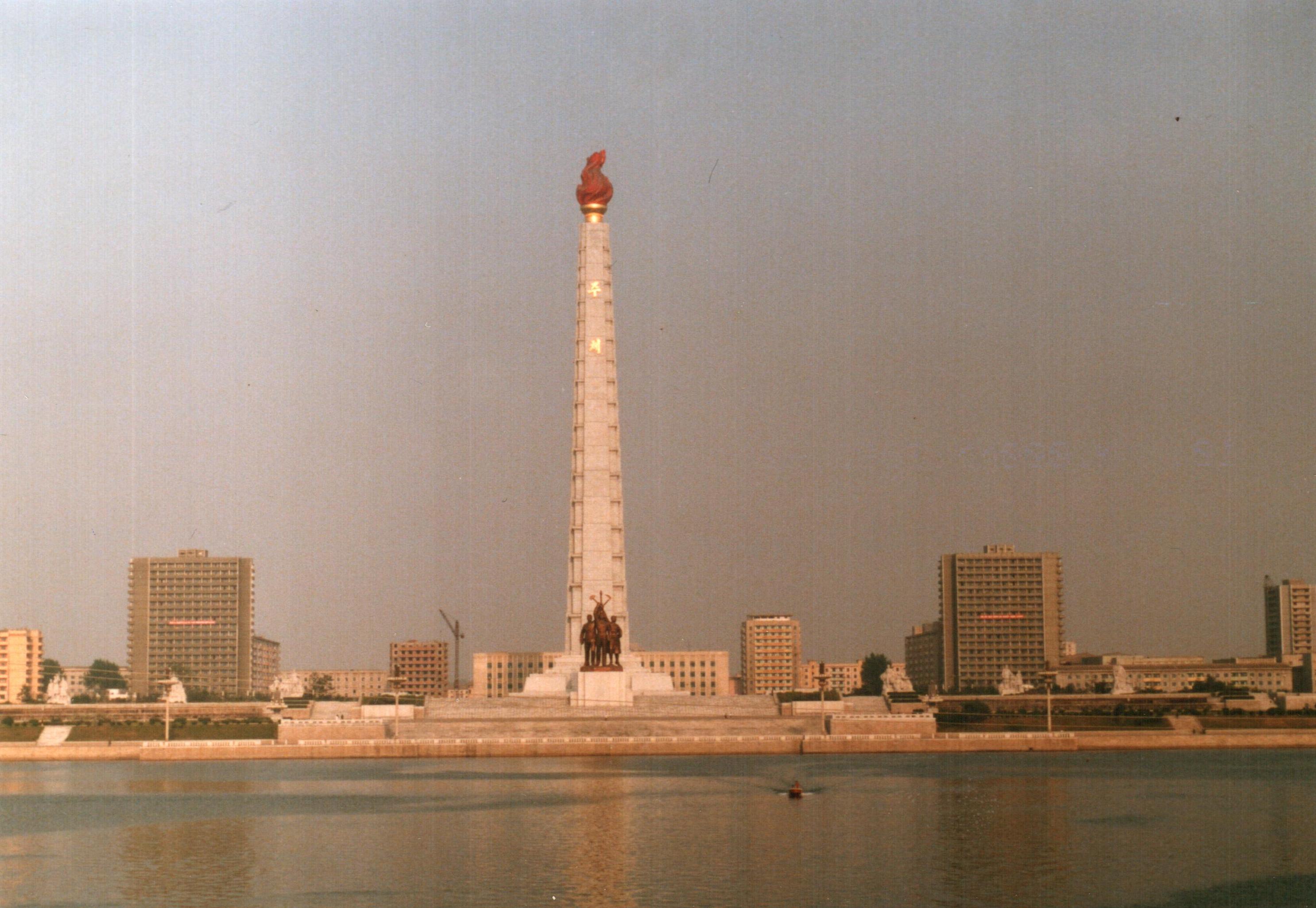 Amazing Juche Tower Pictures & Backgrounds