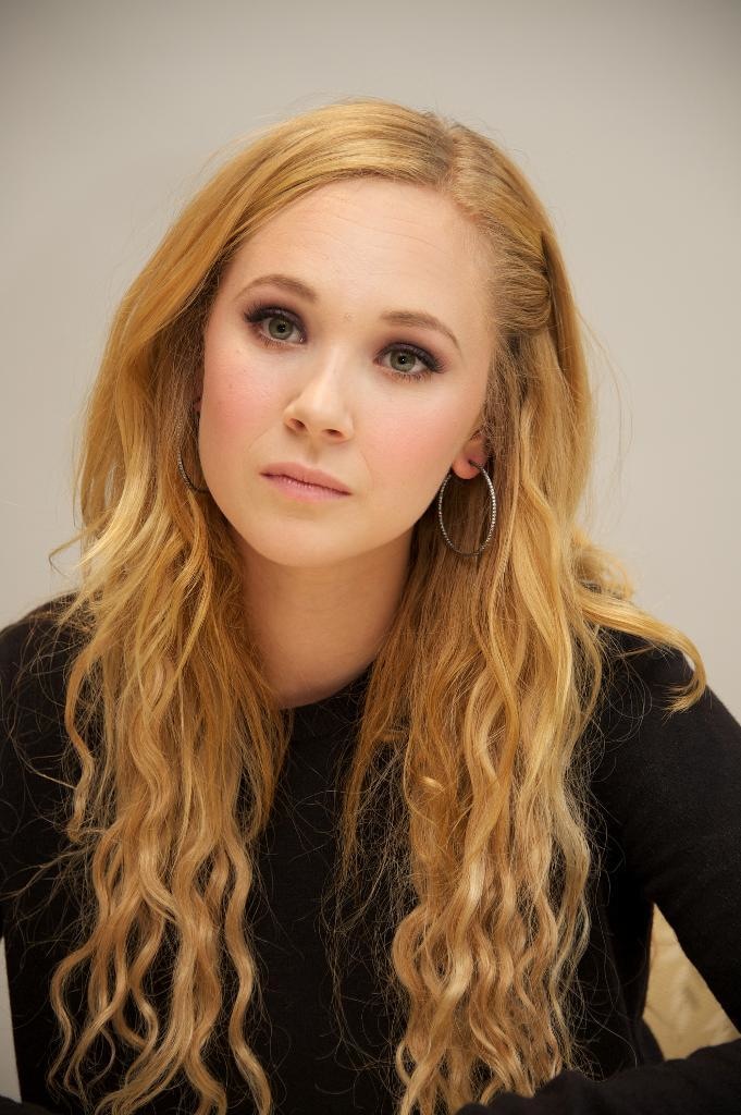 Nice wallpapers Juno Temple 681x1024px