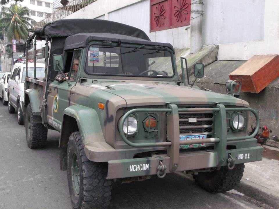Kaiser Jeep M715 #18