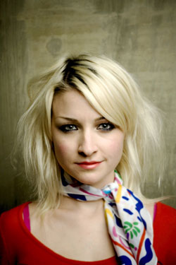 Amazing Kate Miller-heidke Pictures & Backgrounds