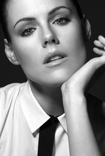 HD Quality Wallpaper | Collection: Celebrity, 214x317 Kathleen Robertson